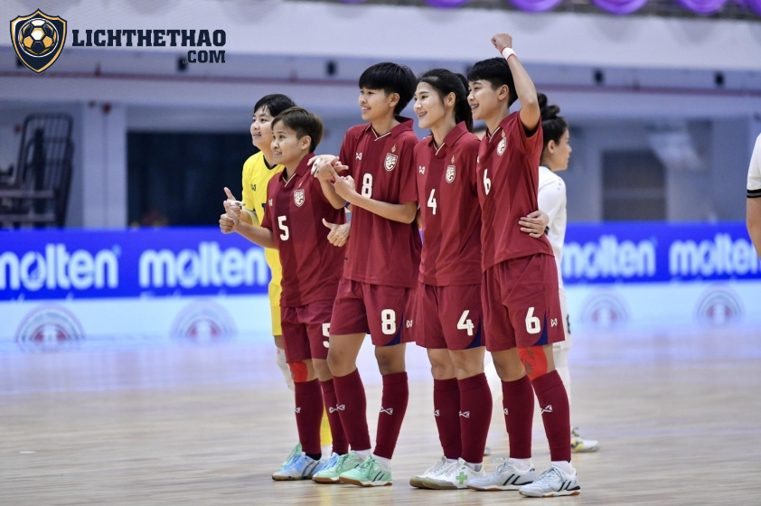 ĐT futsal nữ Thái Lan thị uy sức mạnh, đè bẹp đối thủ Iraq (Ảnh: FAT)