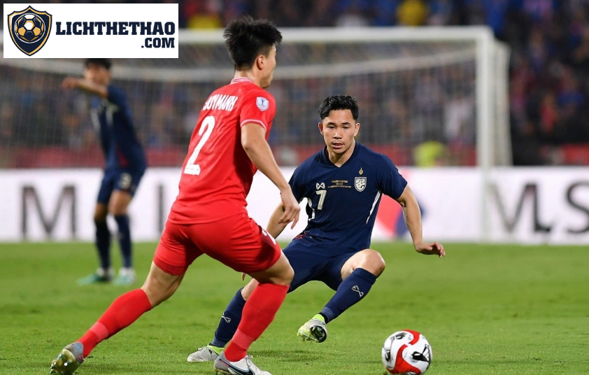 Supachok bị chỉ trích sau bàn thắng thiếu fair play vào lưới ĐT Việt Nam