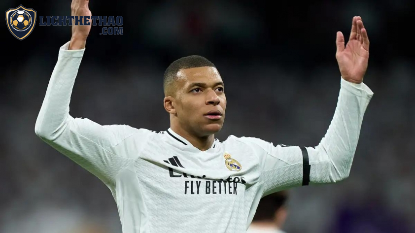 Mbappe đang dần hòa nhập với môi trường tại Real Madrid (Ảnh: Getty).